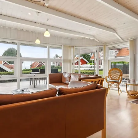 Vakantiehuis Lovely Summer House With Sea View Haderslev