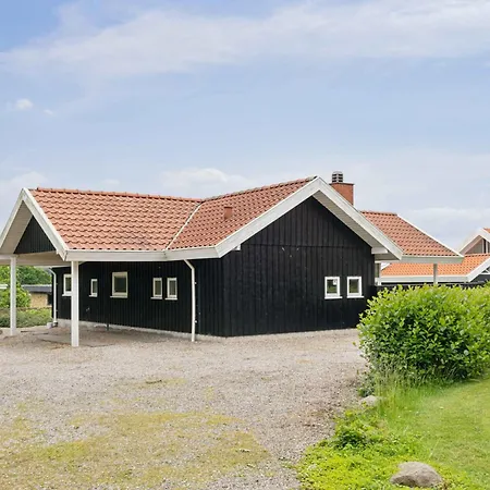 Lovely Summer House With Sea View Vakantiehuis Haderslev