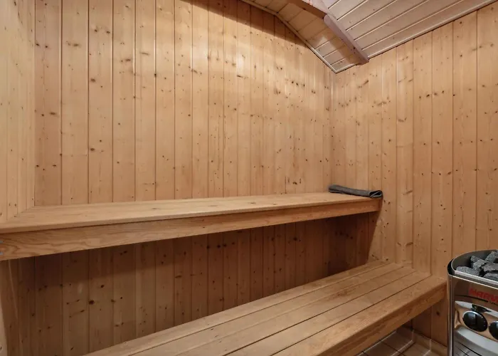 Дом отдыха Lovely Summer House With Sea View *